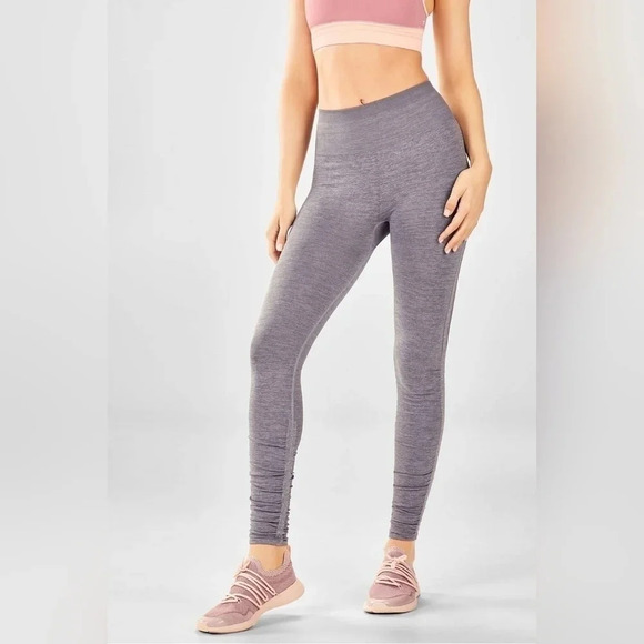 Fabletics High-Waisted Seamless Ruched Legging, Haze Gray Heather Size S - Picture 1 of 16